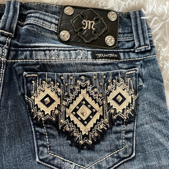 Miss Me Shorts- Size 27 - Picture 3 of 4